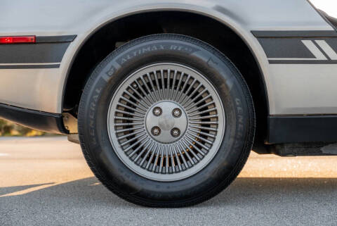 1981 DeLorean DMC-12
