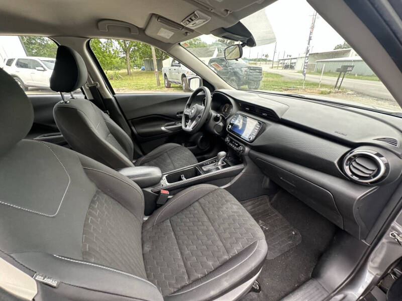 2021 Nissan Kicks SV