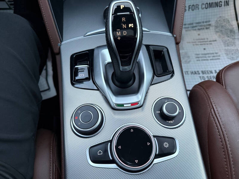 2021 Alfa Romeo Stelvio Ti Sport