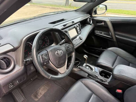 2016 Toyota RAV4 SE