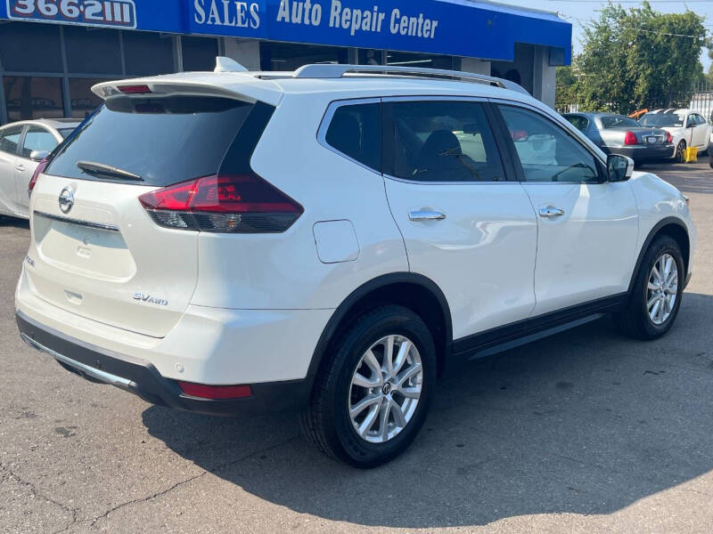 2019 Nissan Rogue SV