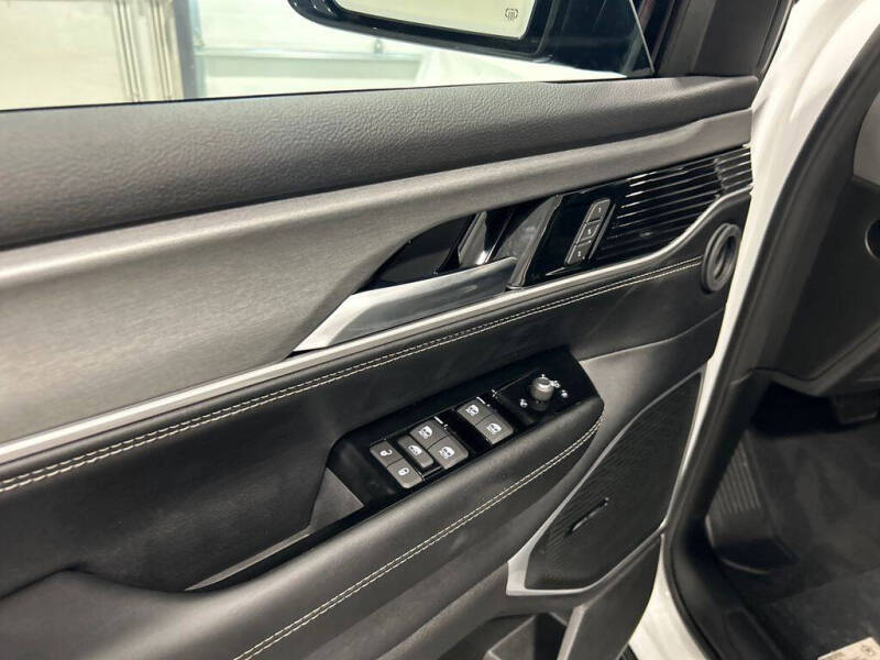 2026 Jeep Grand Wagoneer