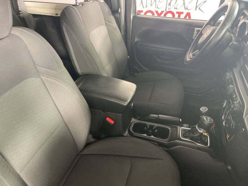 2022 Jeep Wrangler Sport