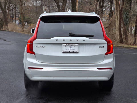 2024 Volvo XC90 B5 Core Bright Theme