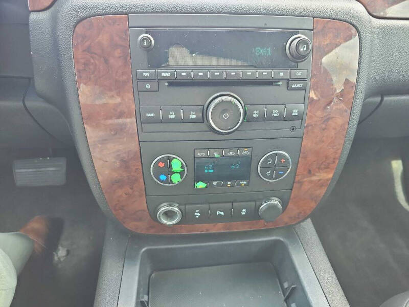 2013 Chevrolet Avalanche LT Black Diamond