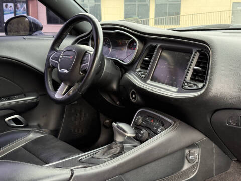2016 Dodge Challenger SXT