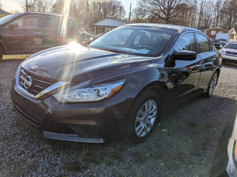 2017 Nissan Altima for sale at reinCARnation, LLC in Reidsville NC