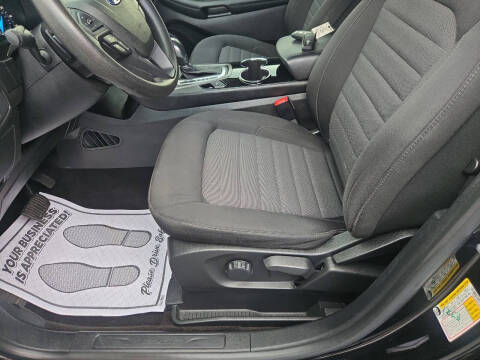 2018 Ford Edge SE