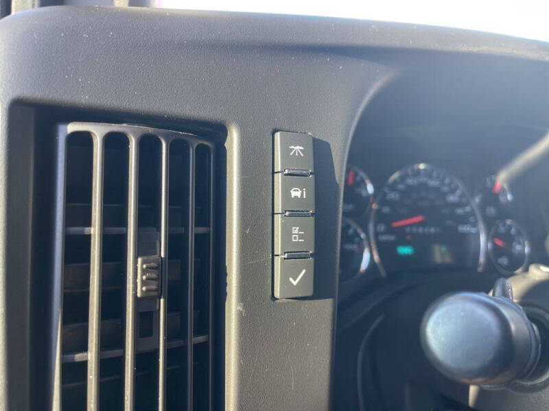 2024 GMC Savana 2500