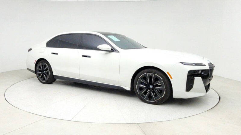 2023 BMW 7 Series 740i