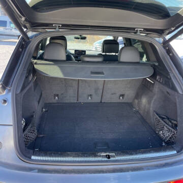 2020 Audi Q5 quattro Titanium Prem Pl 45 TFSI