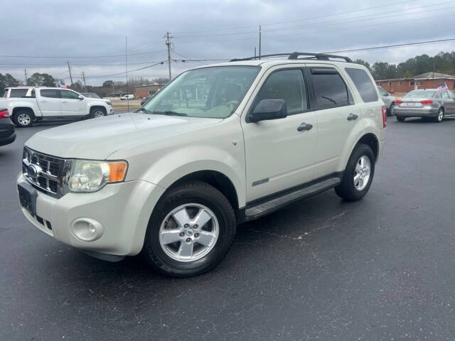 2008 Ford Escape XLT photo 2