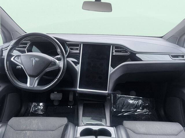2017 Tesla Model X 75D