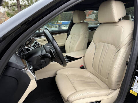 2018 BMW 5 Series 540i