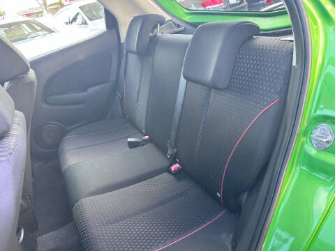 2013 Mazda MAZDA2 Touring