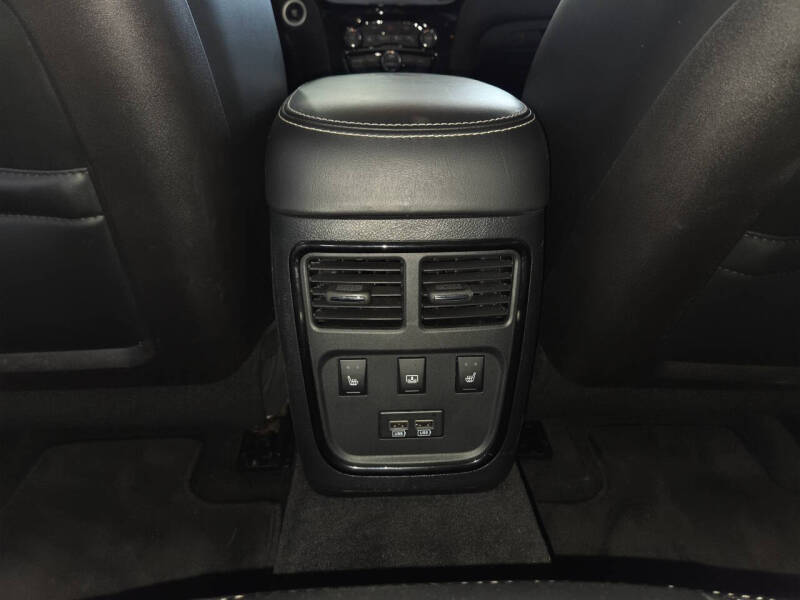 2015 Chrysler 300 S