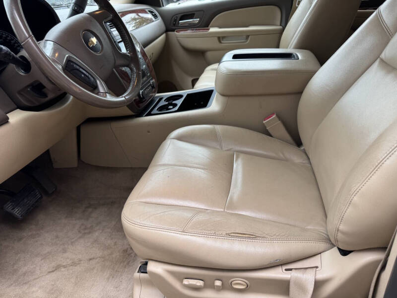 2014 Chevrolet Suburban LT