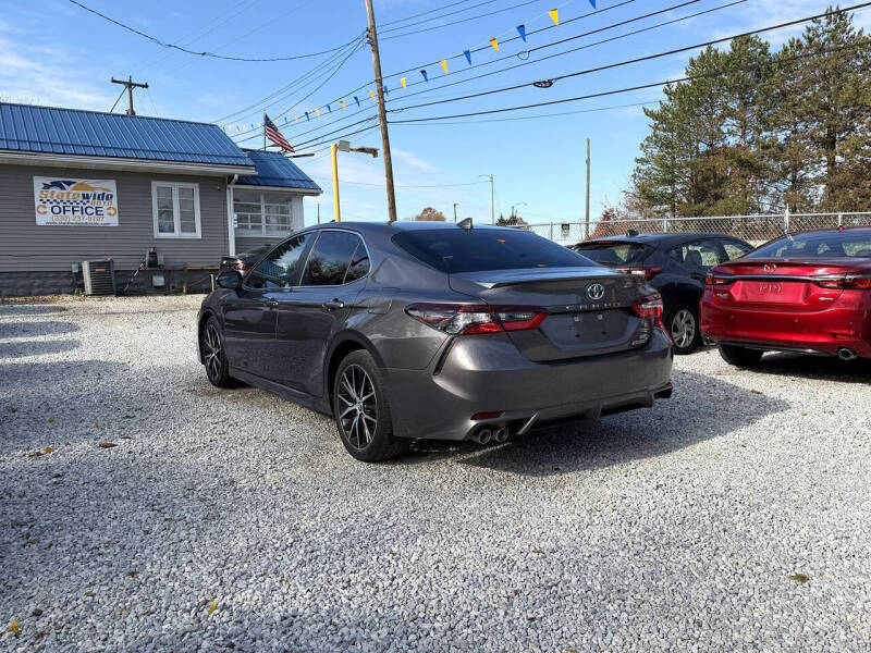 2023 Toyota Camry Hybrid SE