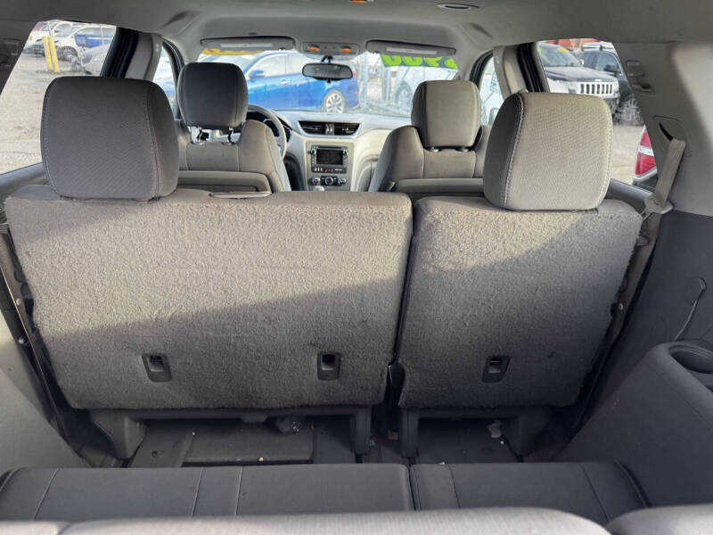 2017 Chevrolet Traverse LS