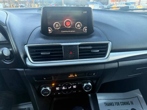 2017 Mazda MAZDA3 Touring