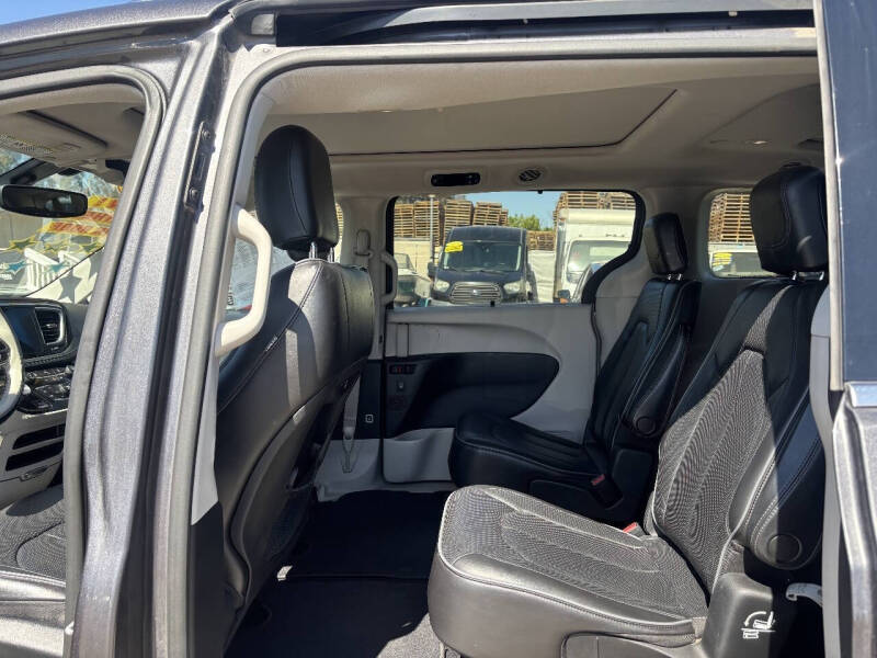2020 Chrysler Pacifica Limited