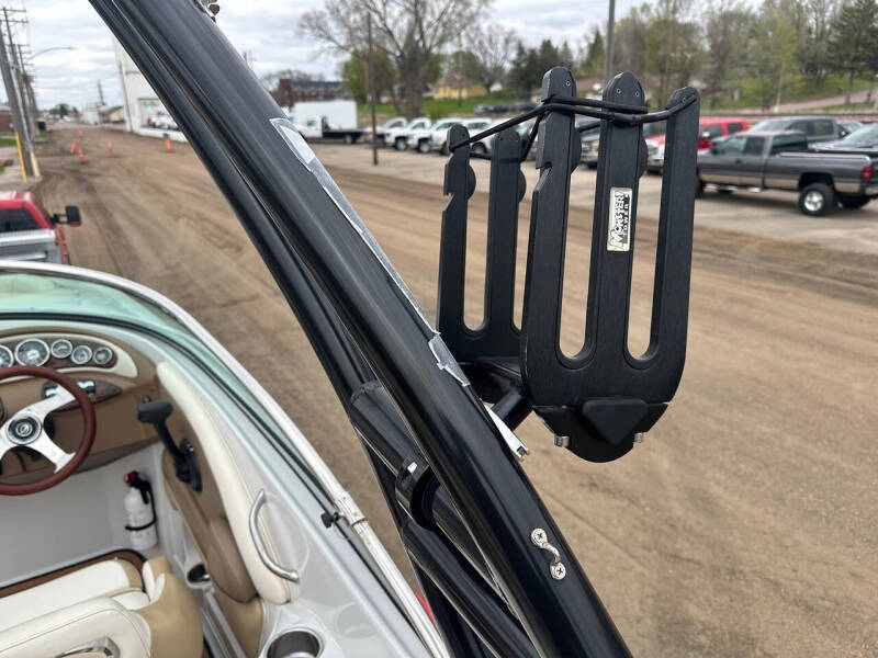 2013 Crownline E260 XS