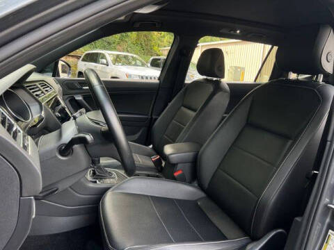 2021 Volkswagen Tiguan SE R-Line Black