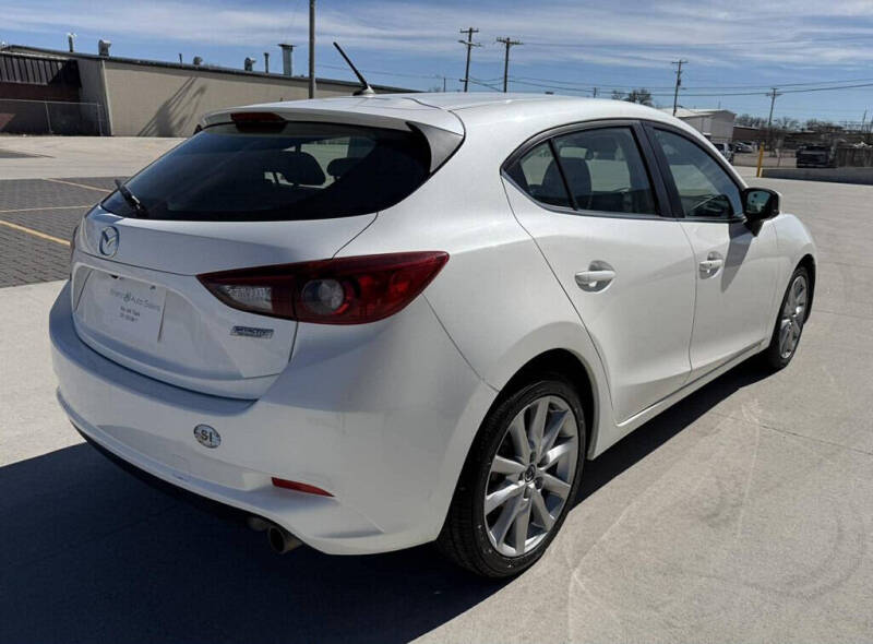 2017 Mazda MAZDA3 Touring