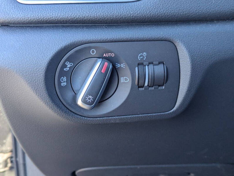 2016 Audi Q3 2.0T quattro Premium Plus