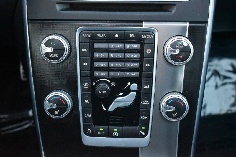 2016 Volvo S60 T5 Drive-E R-Design SE