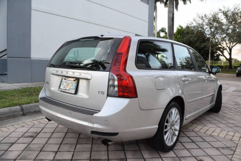 2011 Volvo V50 T5