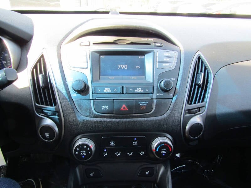 2014 Hyundai Tucson SE photo 25