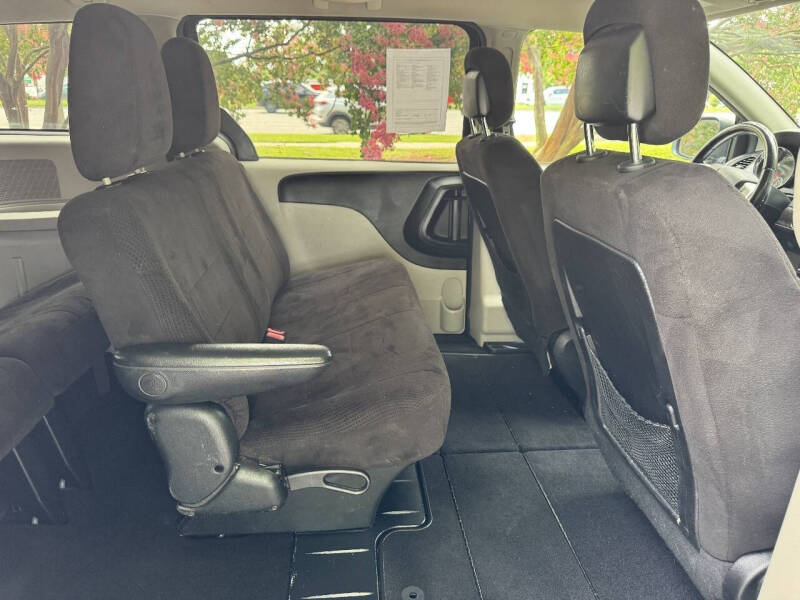 2013 Dodge Grand Caravan SE