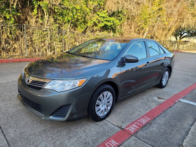 2014 Toyota Camry for sale at DFW Autohaus in Dallas TX