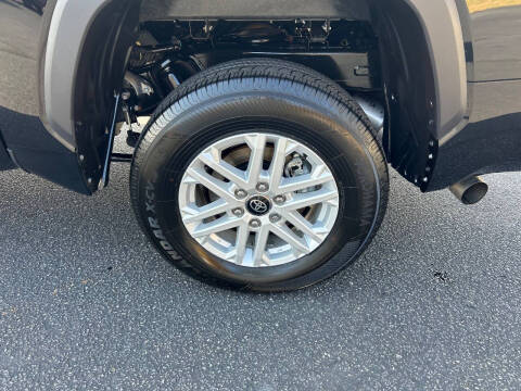 2025 Toyota Tundra SR5