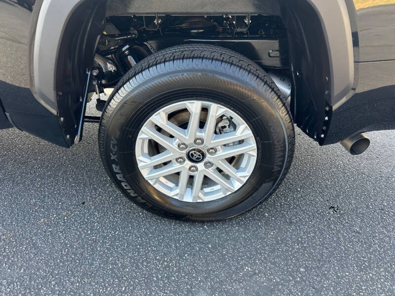 2025 Toyota Tundra SR5