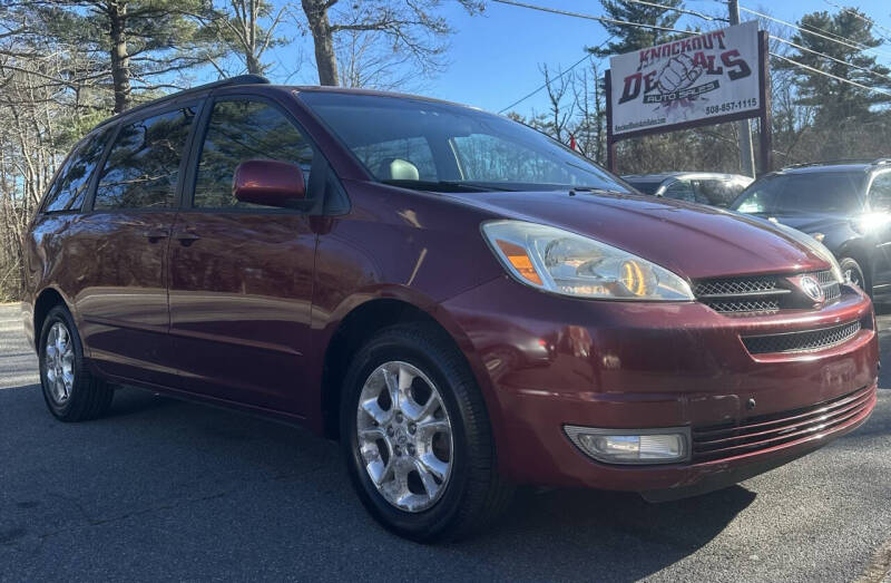 2005 Toyota Sienna XLE Limited's photo