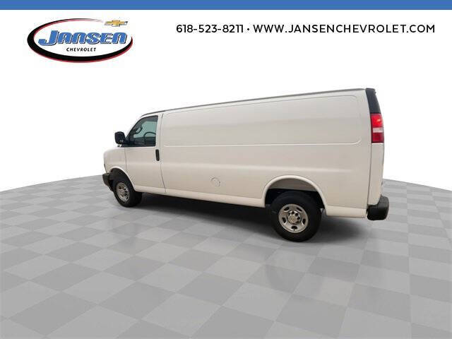 2025 Chevrolet Express 2500