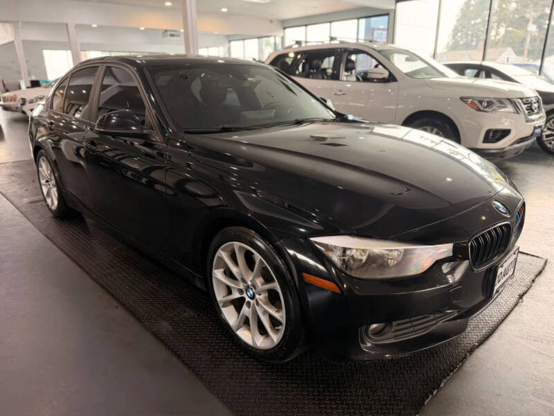 2013 BMW 3 Series 320i