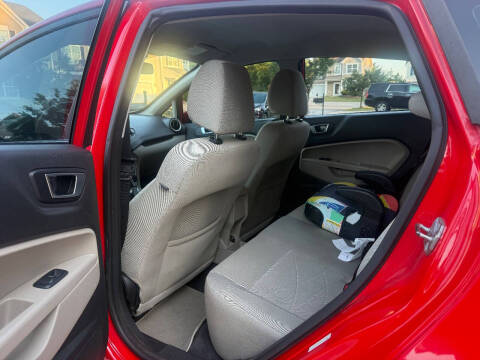 2015 Ford Fiesta SE
