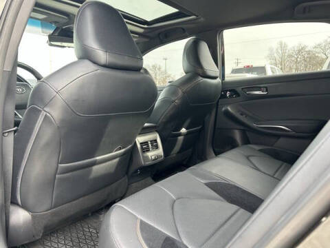 2022 Toyota Avalon Hybrid XSE Nightshade