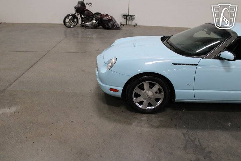 2003 Ford Thunderbird