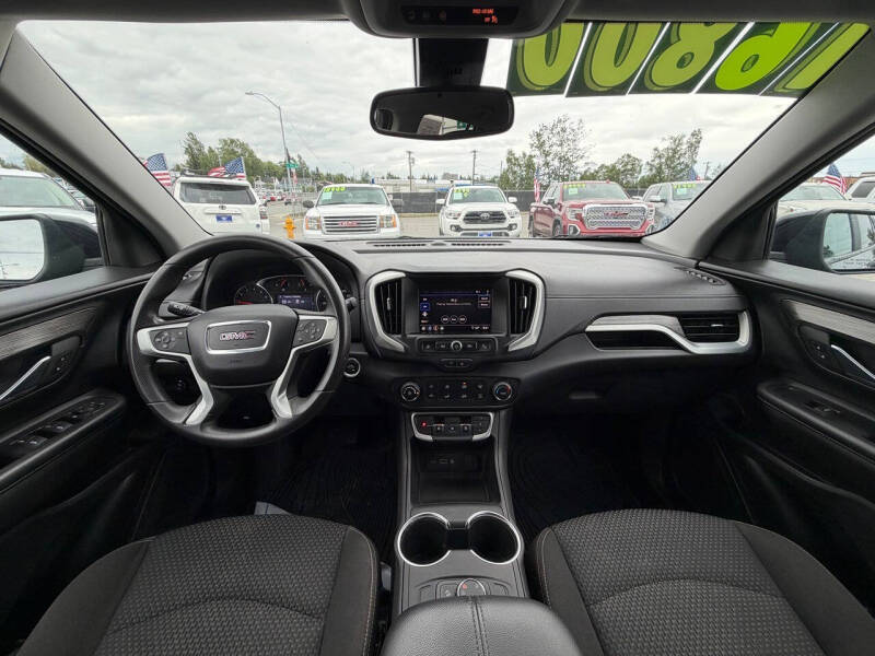 2023 GMC Terrain SLE