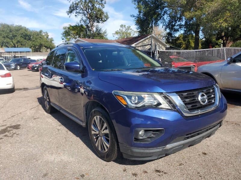 2020 Nissan Pathfinder SV