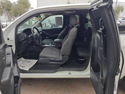 2023 Nissan Frontier S