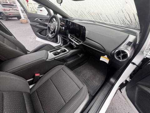 2025 Chevrolet Equinox EV LT