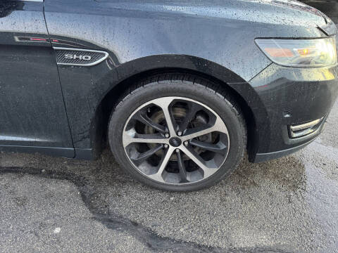 2015 Ford Taurus SHO