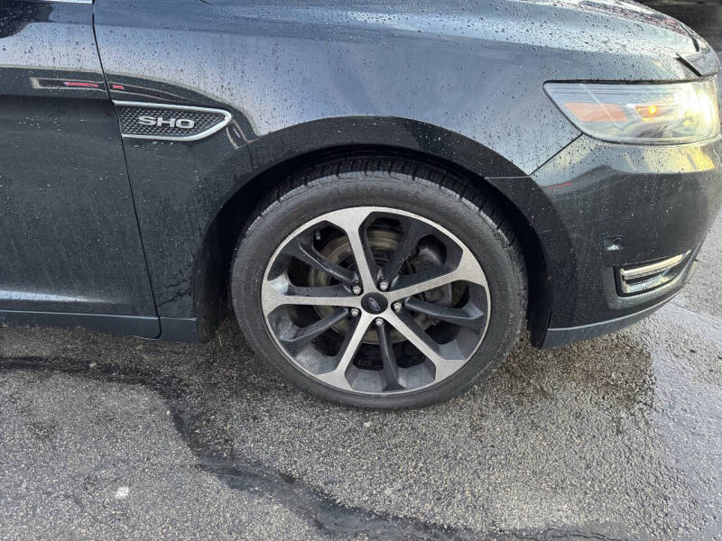 2015 Ford Taurus SHO