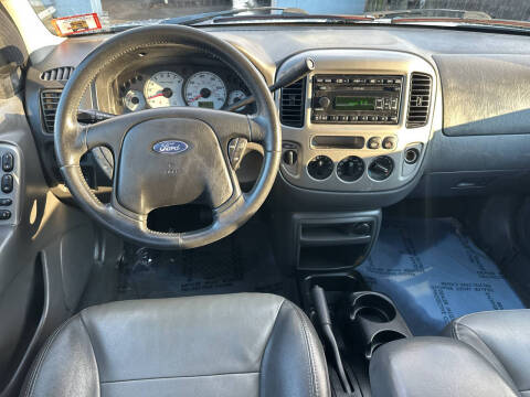 2004 Ford Escape XLT