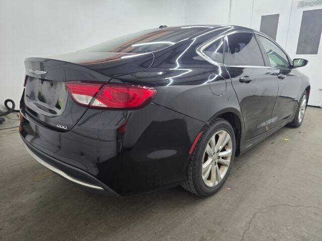 2015 Chrysler 200 Limited